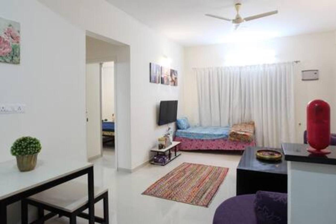 Qualtems Guest House-With Ac Options Bangalore Exterior foto